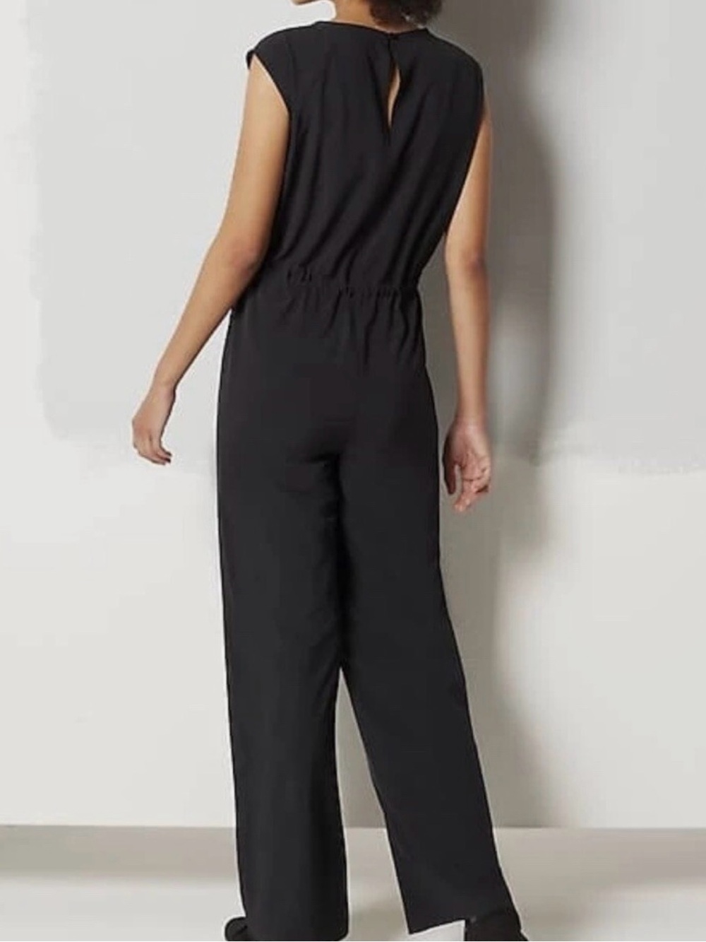 J. Jill Fit Black Sleeveless V-Neck Drawstring Jumpsuit - Picture 3 of 10